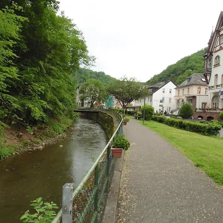 Waldsicht Und Dorfsicht