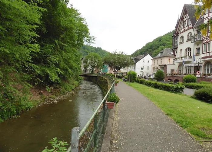 Waldsicht Und Dorfsicht