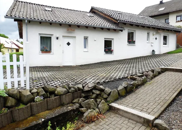 Waldsicht Und Dorfsicht *